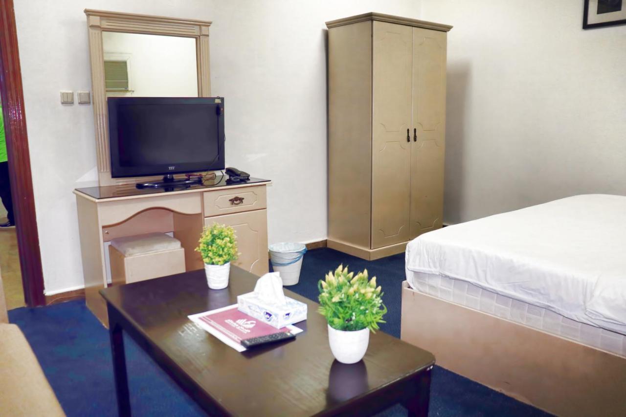Al Farhan Hotel Suites Riyadh Exterior photo